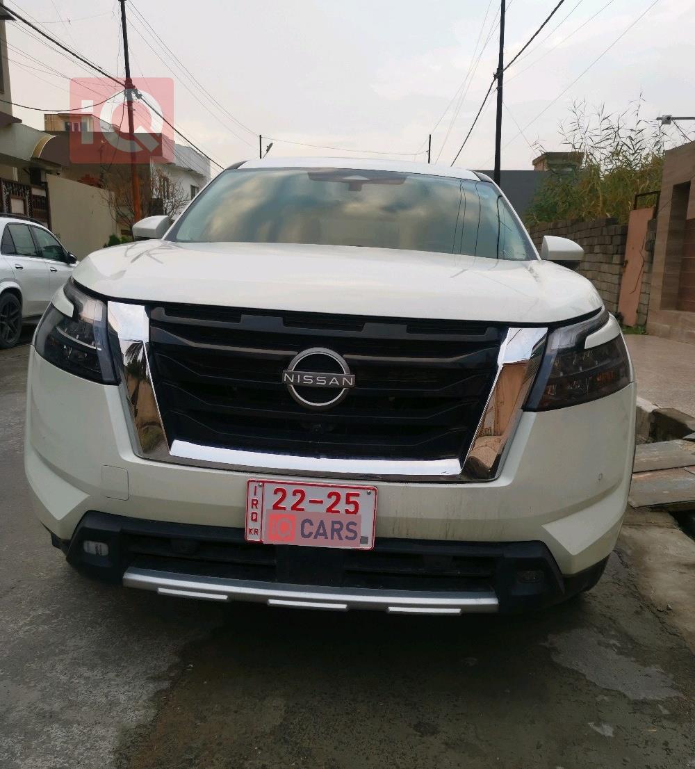 نیسان پاسفایندەر